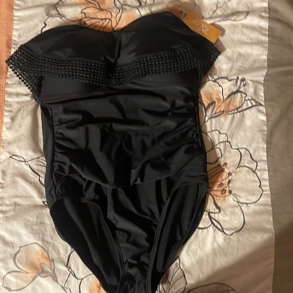 Strapless one piece swimsuit